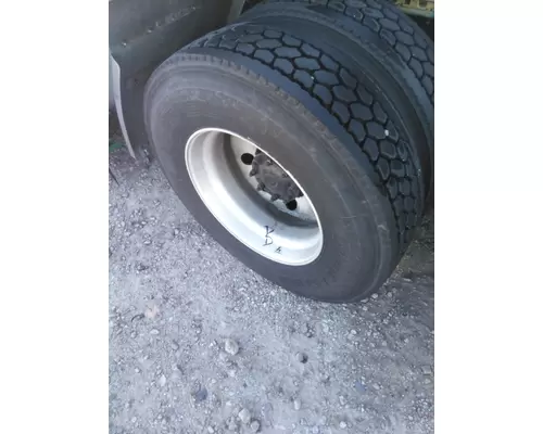 BRIDGESTONE 295/75R22.5 TIRE