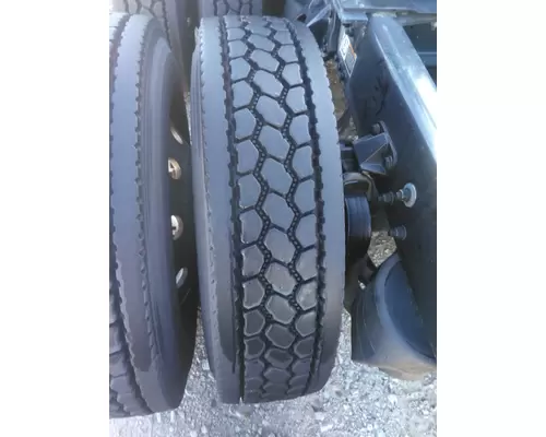 BRIDGESTONE 295/75R22.5 TIRE