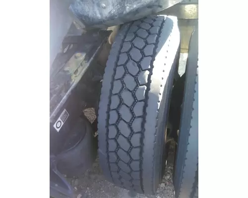 BRIDGESTONE 295/75R22.5 TIRE