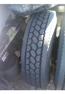 BRIDGESTONE 295/75R22.5 TIRE