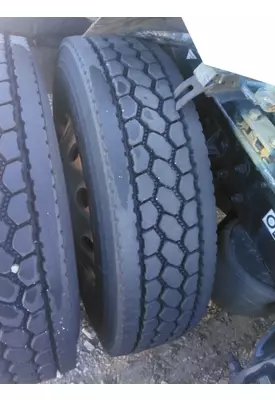 BRIDGESTONE 295/75R22.5 TIRE