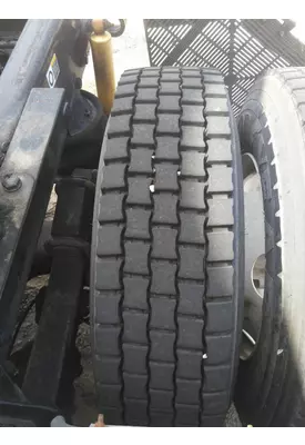 BRIDGESTONE 295/75R22.5 TIRE