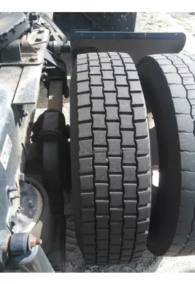 BRIDGESTONE 295/75R22.5 TIRE