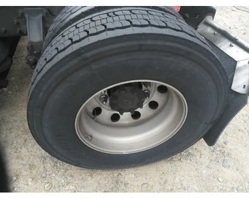 BRIDGESTONE 295/75R22.5 TIRE