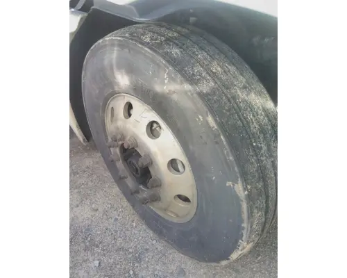 BRIDGESTONE 295/75R22.5 TIRE