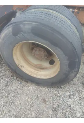 BRIDGESTONE 295/75R22.5 TIRE