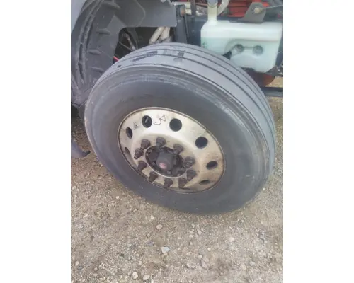 BRIDGESTONE 295/75R22.5 TIRE