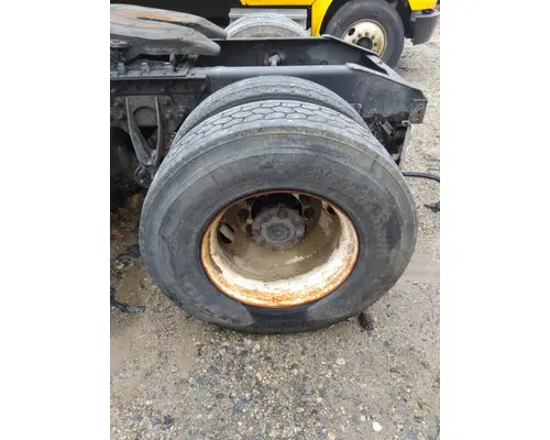 BRIDGESTONE 295/75R22.5 TIRE