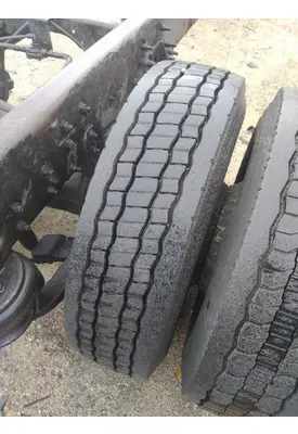 BRIDGESTONE 295/75R22.5 TIRE