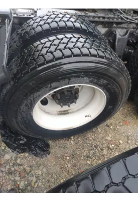 BRIDGESTONE 295/75R22.5 TIRE