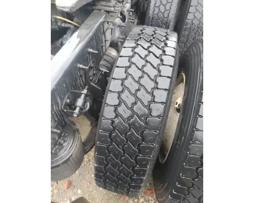 BRIDGESTONE 295/75R22.5 TIRE