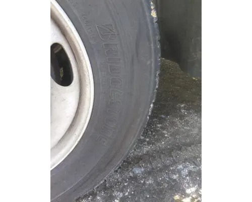BRIDGESTONE 295/75R22.5 TIRE