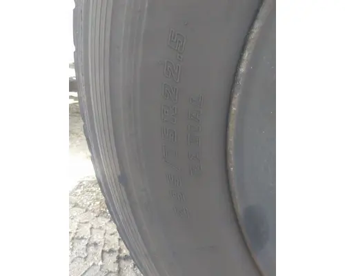 BRIDGESTONE 295/75R22.5 TIRE