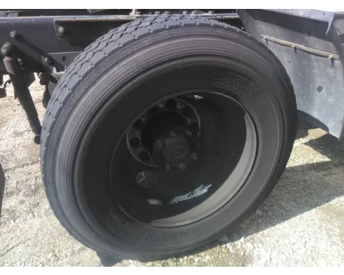 BRIDGESTONE 295/75R22.5 TIRE