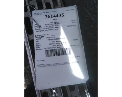 BRIDGESTONE 295/75R22.5 TIRE