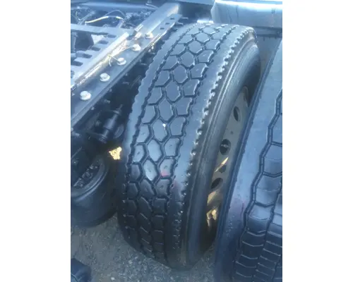 BRIDGESTONE 295/75R22.5 TIRE