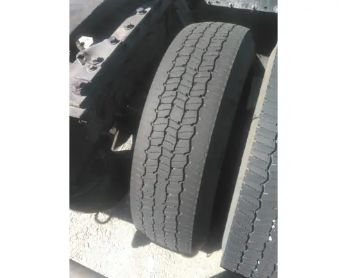 BRIDGESTONE 295/75R22.5 TIRE