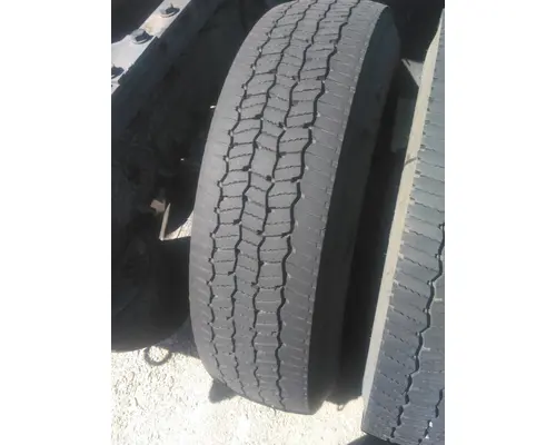 BRIDGESTONE 295/75R22.5 TIRE
