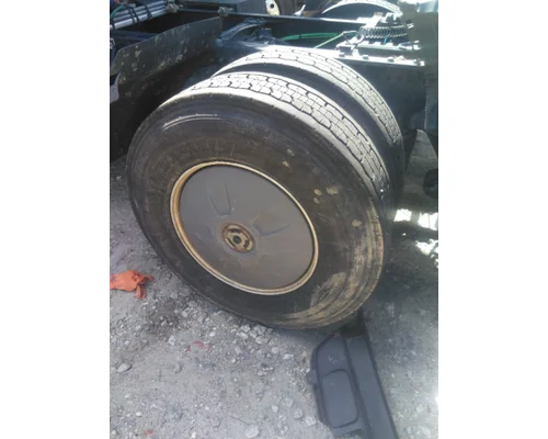 BRIDGESTONE 295/75R22.5 TIRE