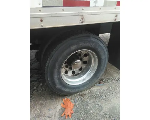 BRIDGESTONE 295/75R22.5 TIRE