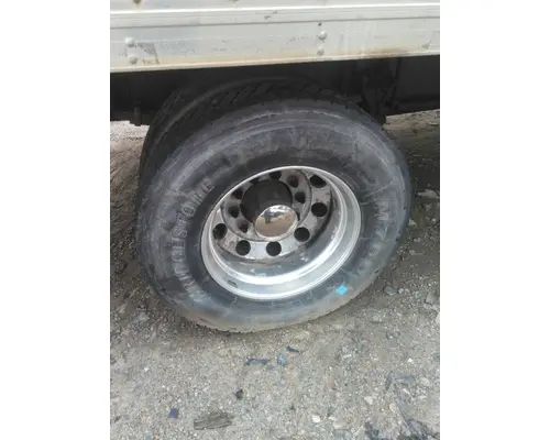 BRIDGESTONE 295/75R22.5 TIRE