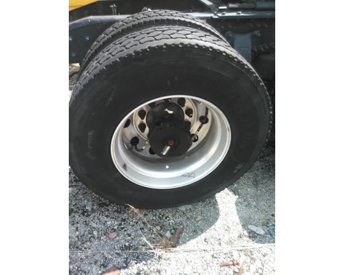 BRIDGESTONE 295/75R22.5 TIRE