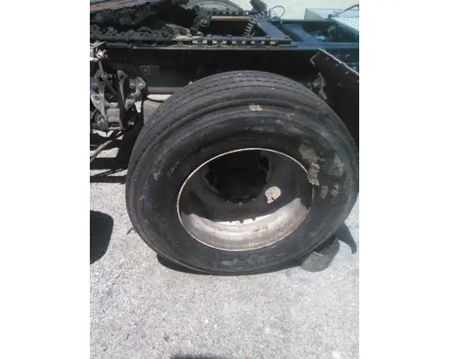 BRIDGESTONE 295/75R22.5 TIRE