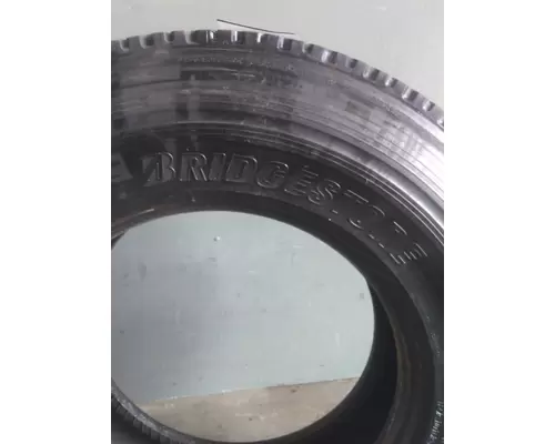 BRIDGESTONE 295/75R22.5 TIRE