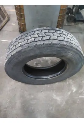 BRIDGESTONE 295/75R22.5 TIRE