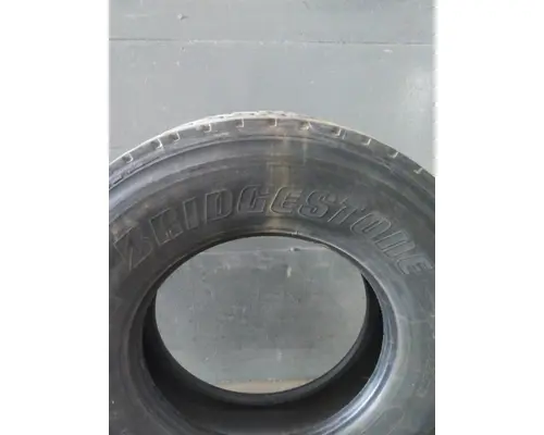 BRIDGESTONE 295/75R22.5 TIRE