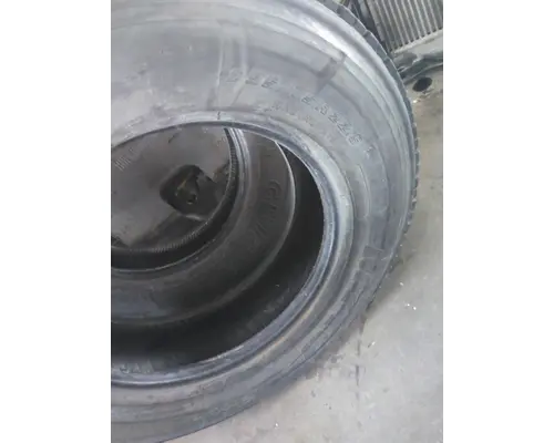 BRIDGESTONE 295/75R22.5 TIRE