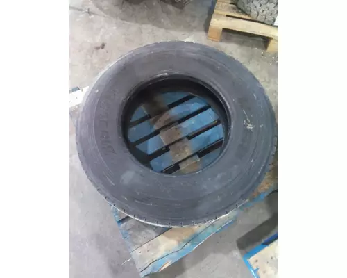 BRIDGESTONE 295/75R22.5 TIRE
