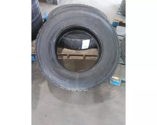 BRIDGESTONE 295/75R22.5 TIRE