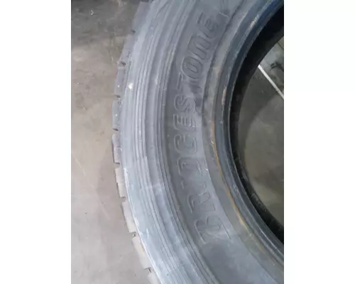 BRIDGESTONE 295/75R22.5 TIRE