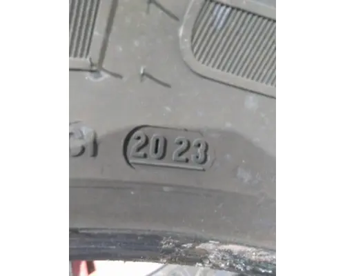 BRIDGESTONE 295/75R22.5 TIRE