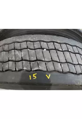 BRIDGESTONE 295/75R22.5 TIRE