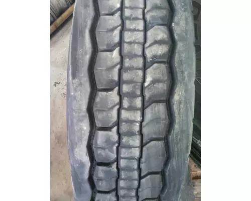 BRIDGESTONE 295/75R22.5 TIRE