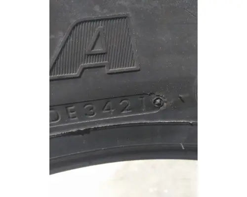 BRIDGESTONE 295/75R22.5 TIRE