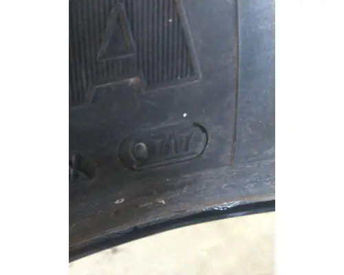 BRIDGESTONE 295/75R22.5 TIRE