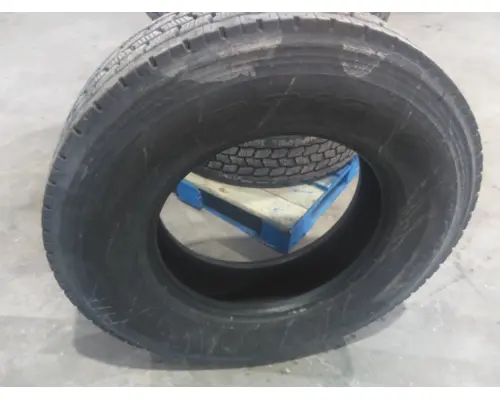 BRIDGESTONE 295/75R22.5 TIRE