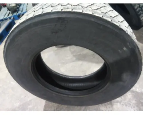 BRIDGESTONE 295/75R22.5 TIRE