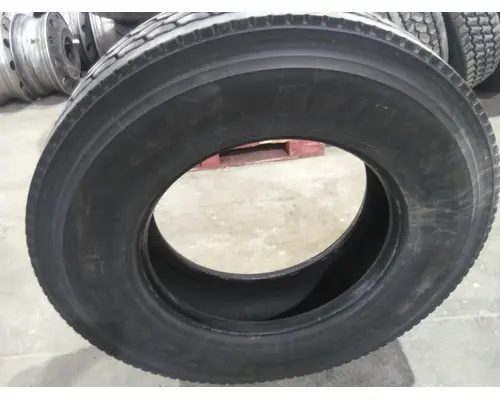 BRIDGESTONE 295/75R22.5 TIRE
