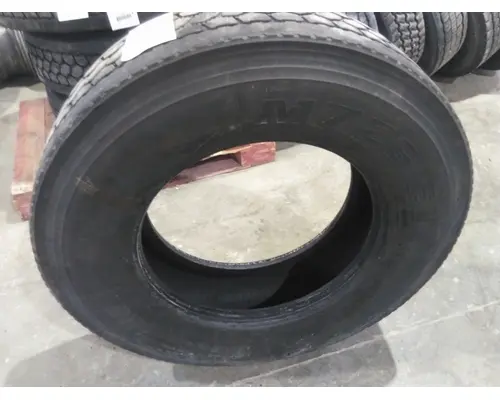 BRIDGESTONE 295/75R22.5 TIRE