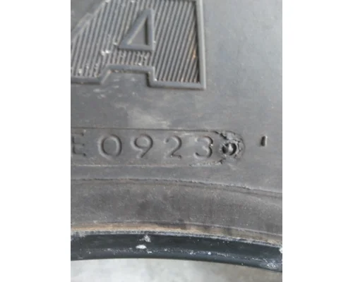 BRIDGESTONE 295/75R22.5 TIRE