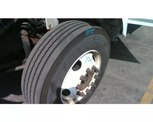 BRIDGESTONE 295/75R22.5 TIRE
