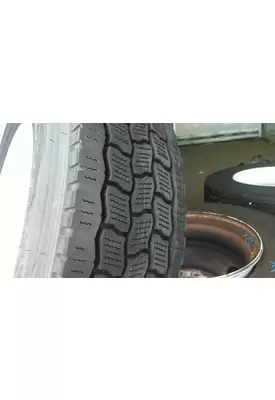 BRIDGESTONE 295/75R22.5 TIRE