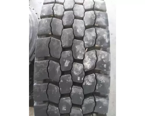 BRIDGESTONE 295/80R22.5 TIRE