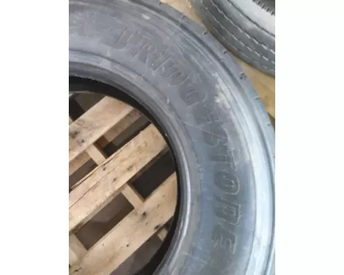 BRIDGESTONE 295/80R22.5 TIRE