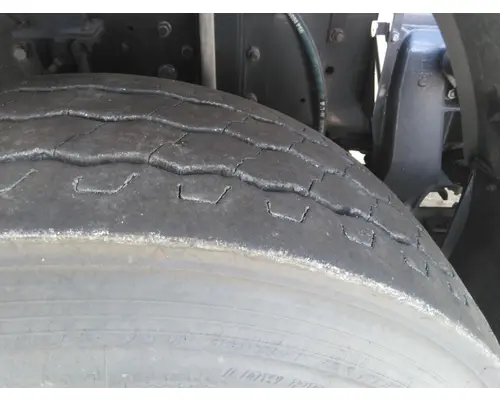 BRIDGESTONE 315/80R22.5 TIRE