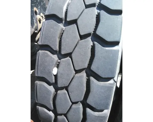 BRIDGESTONE 315/80R22.5 TIRE
